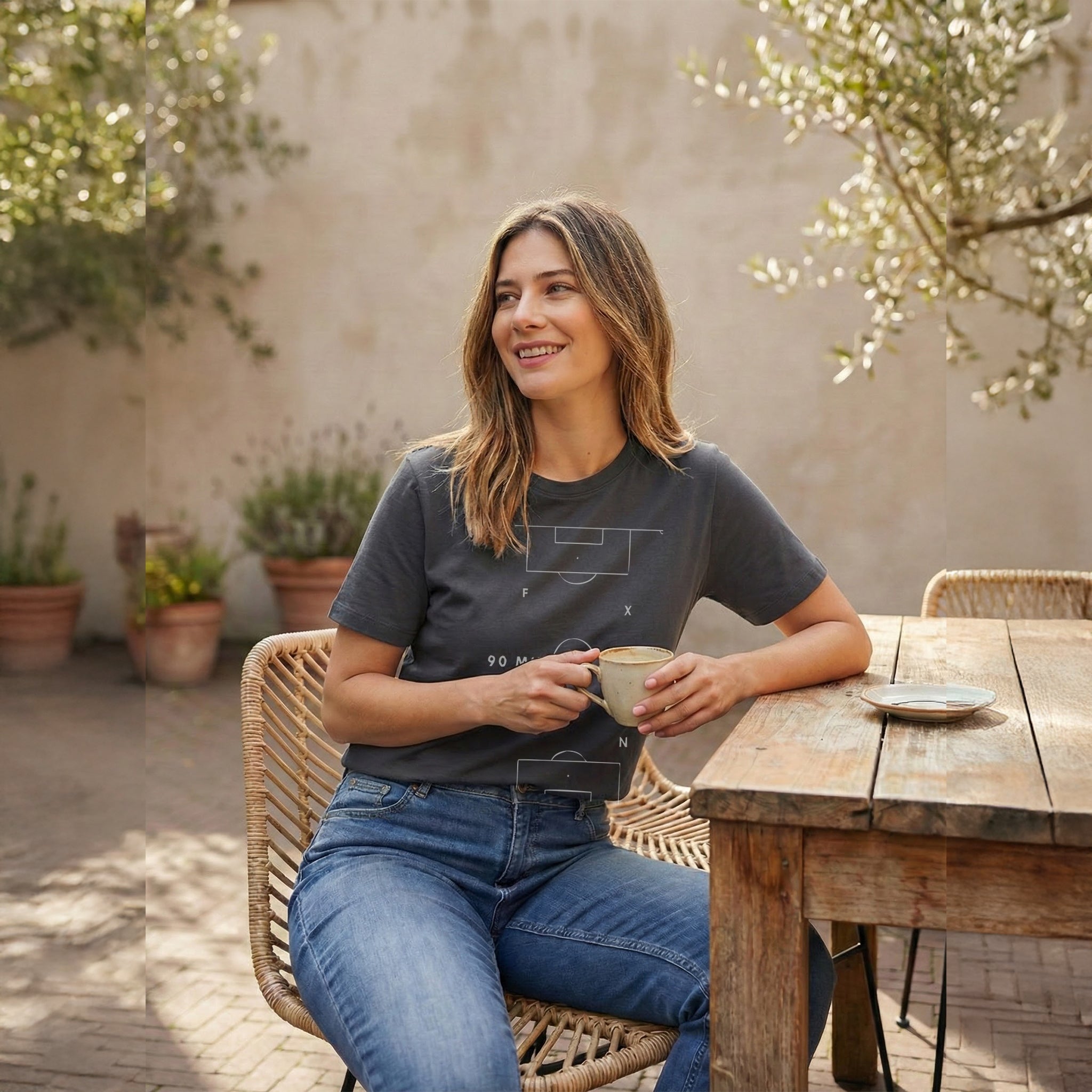 90 Minutes Dream — Minimal Soccer Lines T-Shirt