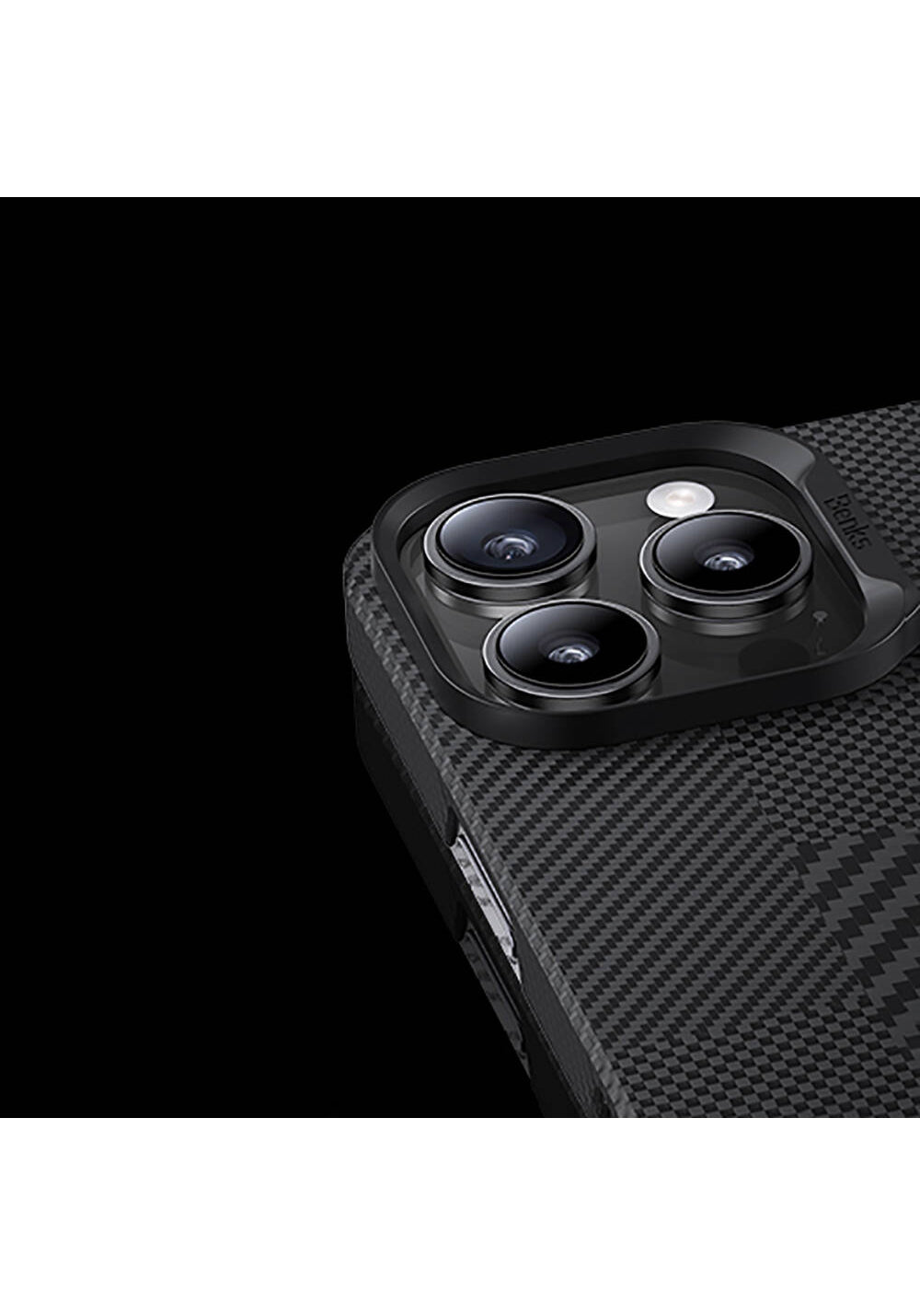 Apple iPhone 16 Plus Kılıf Manyetik Şarj Uyumlu Karbon Fiber Benks Montage ArmorAir Kevlar Kapak