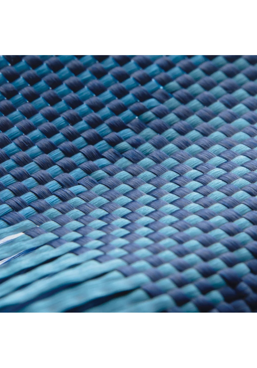 Apple iPhone 16 Plus Kılıf Manyetik Şarj Uyumlu Aramid Karbon Fiber Pitaka Tactile Woven Starpeak Serisi Over The Horizon Kapak