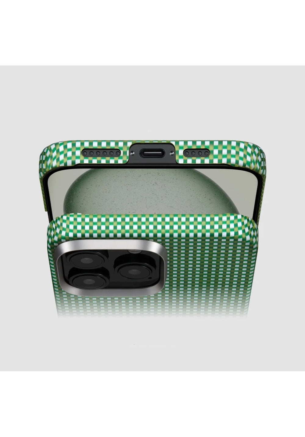 Apple iPhone 16 Pro Max Kılıf Manyetik Şarj Uyumlu Aramid Karbon Fiber Pitaka Ultra-Slim Classic Serisi Forest Green Kapak