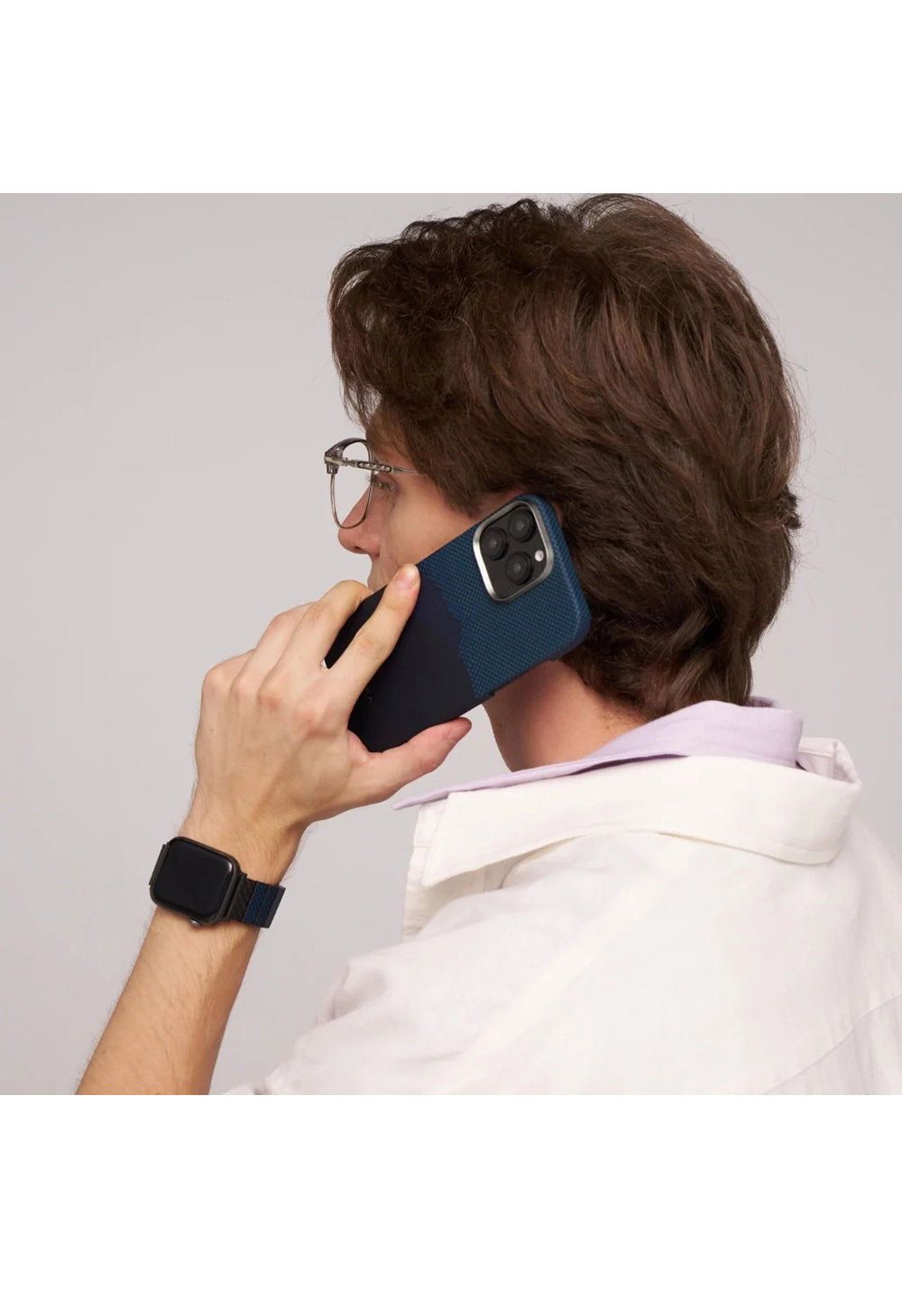Apple iPhone 16 Pro Max Kılıf Manyetik Şarj Uyumlu Lumintex Teknolojili Fosforlu Özellikli Aramid Karbon Fiber Pitaka Tactile Woven Starpeak Serisi Milky Way Galaxy Kapak