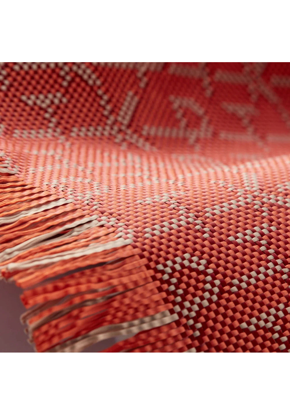 Apple iPhone 16 Pro Max Kılıf Manyetik Şarj Uyumlu Aramid Karbon Fiber Pitaka Tactile Woven Monogram Serisi Kapak