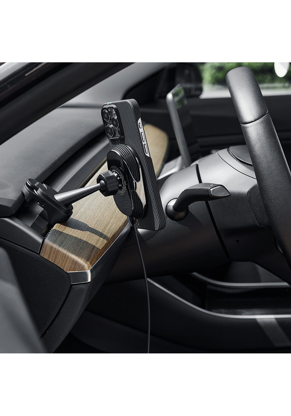 Pitaka MagEZ Pro 2 Manyetik Şarj Uyumlu Qi2 Tesla Model Y ve Model 3 Uyumlu Aramid Fiber Araç Telefon Tutucu