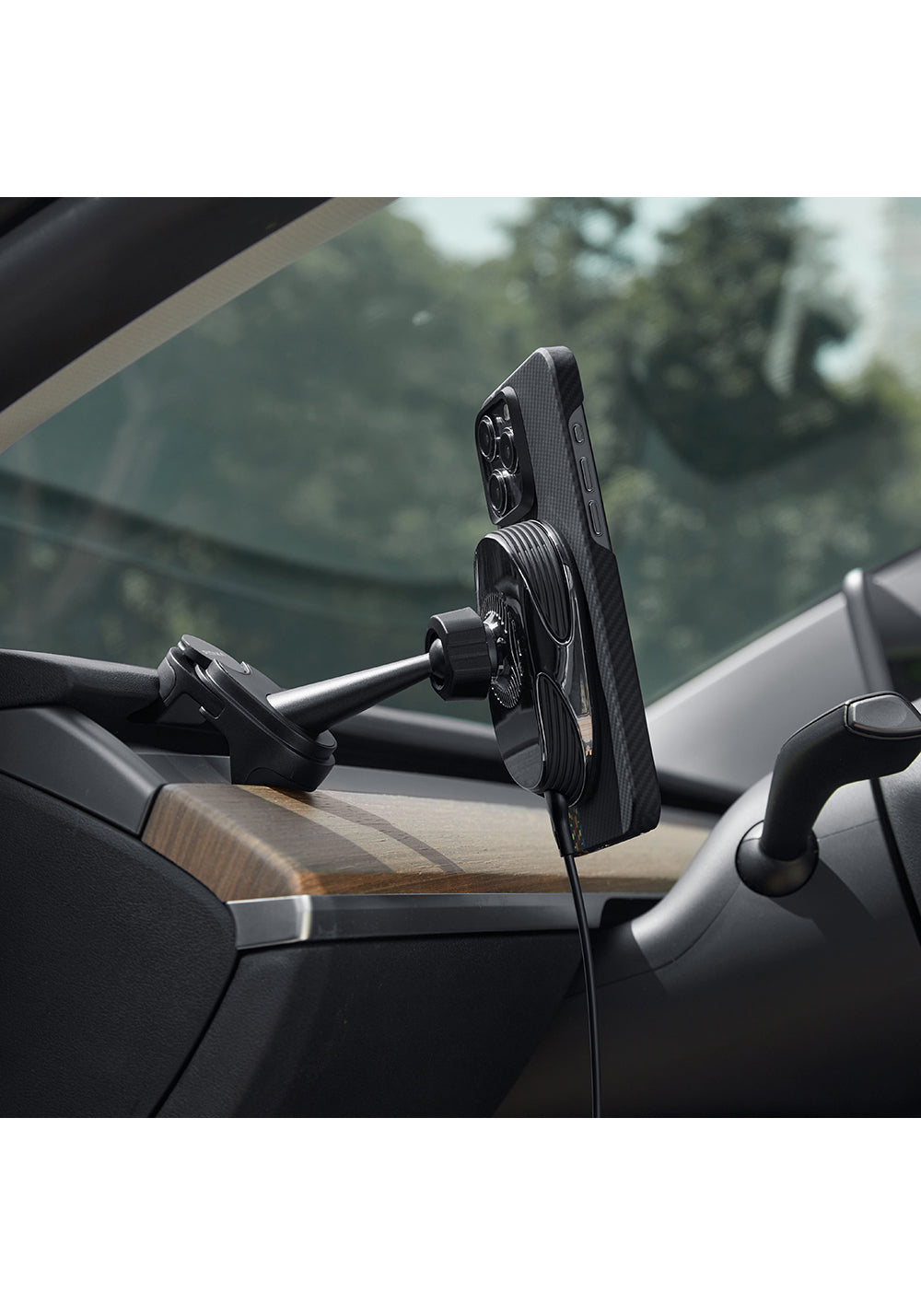 Pitaka MagEZ Pro 2 Manyetik Şarj Uyumlu Qi2 Tesla Model Y ve Model 3 Uyumlu Aramid Fiber Araç Telefon Tutucu