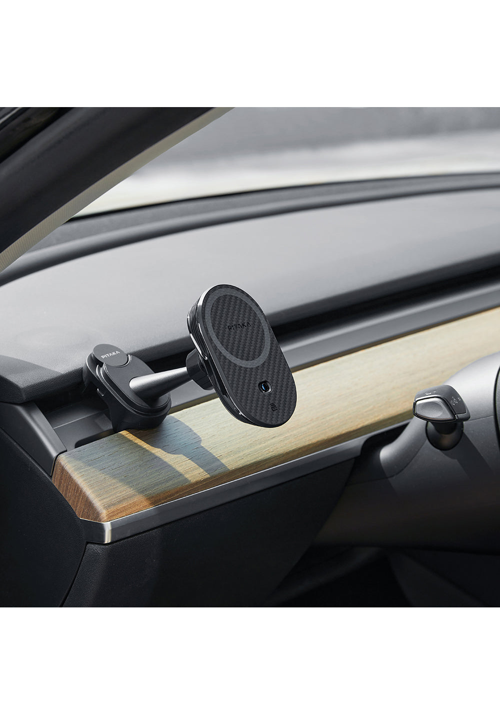 Pitaka MagEZ Pro 2 Manyetik Şarj Uyumlu Qi2 Tesla Model Y ve Model 3 Uyumlu Aramid Fiber Araç Telefon Tutucu
