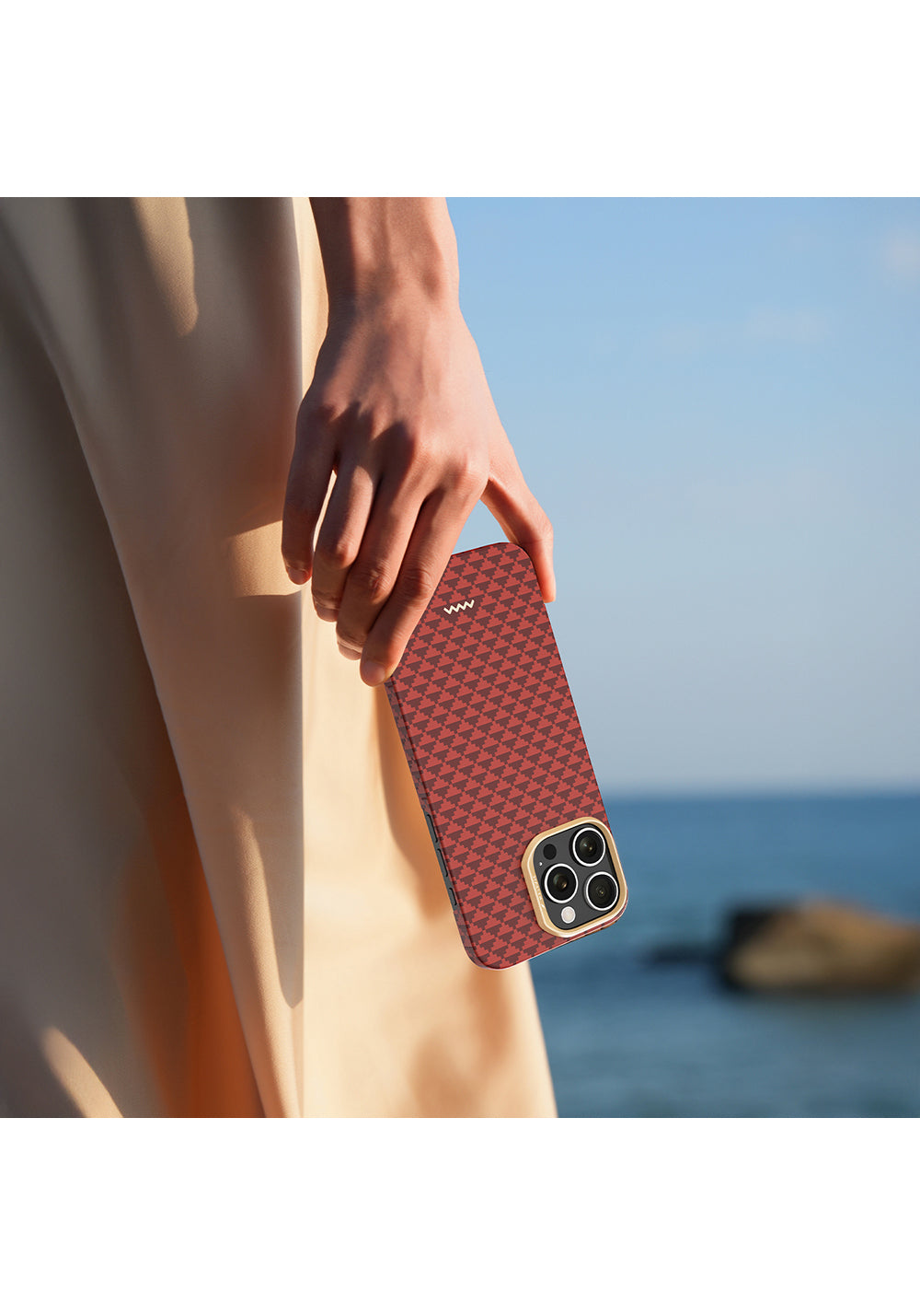Apple iPhone 16 Pro Max Kılıf Manyetik Şarj Uyumlu Raptic Aramid Skin Origin Serisi Karbon Kapak