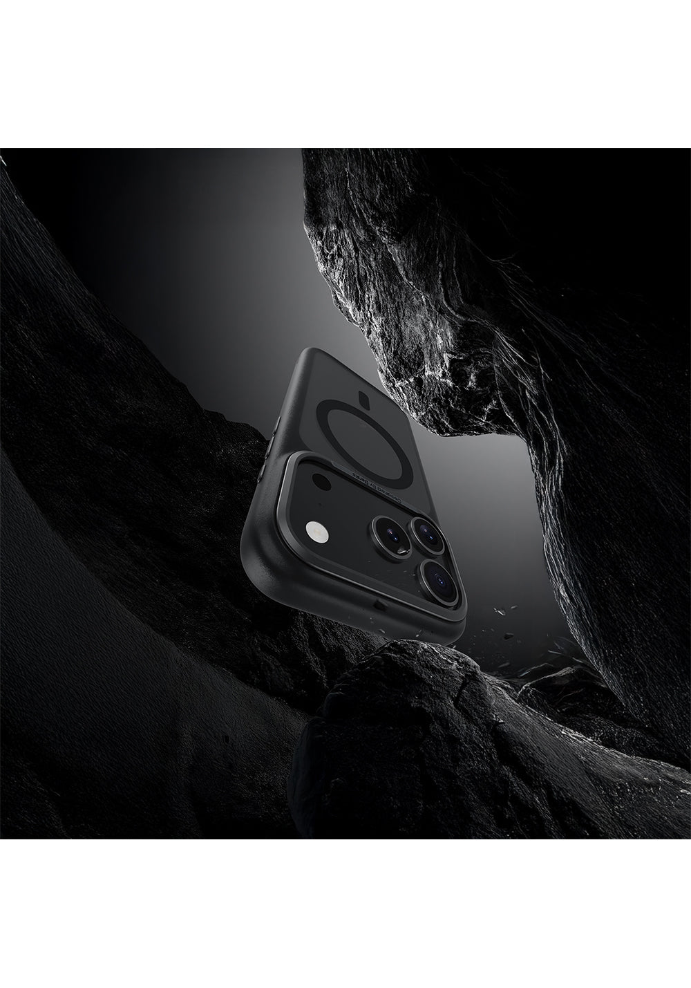 Apple iPhone 17 Pro Max Kılıf Manyetik Şarj Uyumlu Benks Mist Protective Kapak