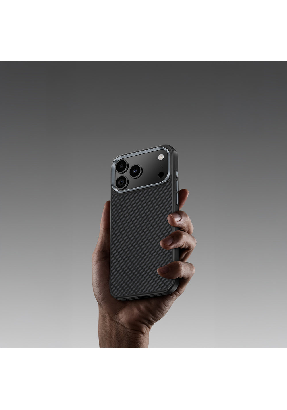 Apple iPhone 17 Kılıf Karbon Fiber Manyetik Şarj Uyumlu Benks Hybrid ArmorPro 600D Kevlar Kapak