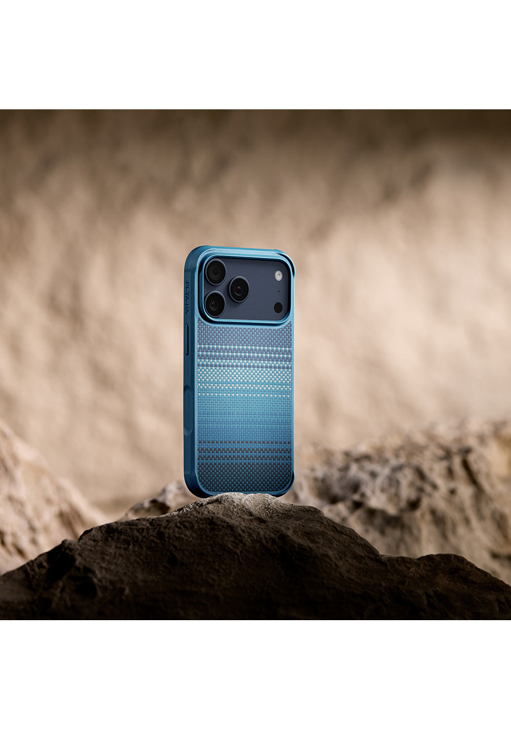 Apple iPhone 17 Pro Max Kılıf Manyetik Şarj Uyumlu Pitaka Tactile Woven Sunset-Moonrise Aramid Pro Guard Serisi Karbon Kapak