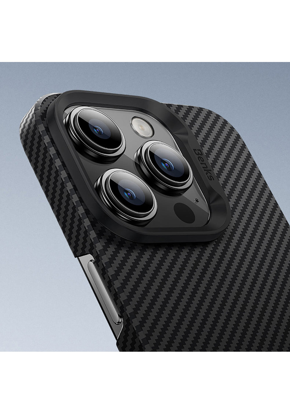 Apple iPhone 16 Pro Kılıf Benks Manyetik Şarj Uyumlu Metal Kamera Çerçeveli Magnetik ArmorAir 600D Kevlar Karbon Fiber Kapak