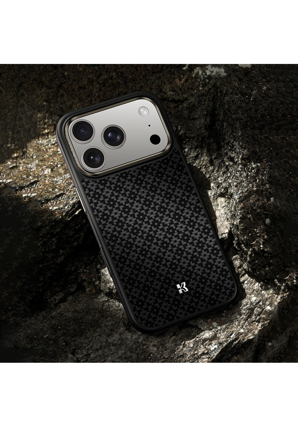 Apple iPhone 17 Pro Kılıf M-Safe Şarj Özellikli Benks ArmorPro ArmorGrid Serisi Kevlar Karbon Kapak