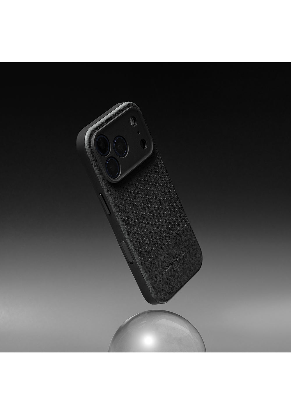 Apple iPhone 17 Pro Max Kılıf Manyetik Şarj Uyumlu Deri Dokulu Native Union 2025 Active Serisi Kapak