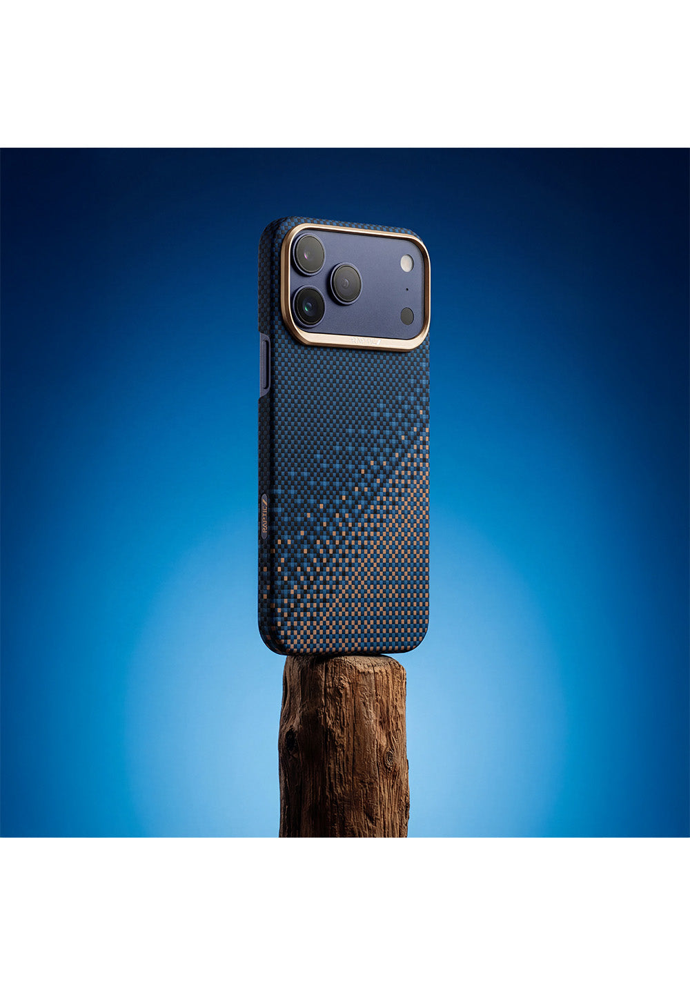Apple iPhone 17 Pro Max Kılıf Manyetik Şarj Uyumlu Raptic Aramid Skin Serenity Serisi Karbon Kapak