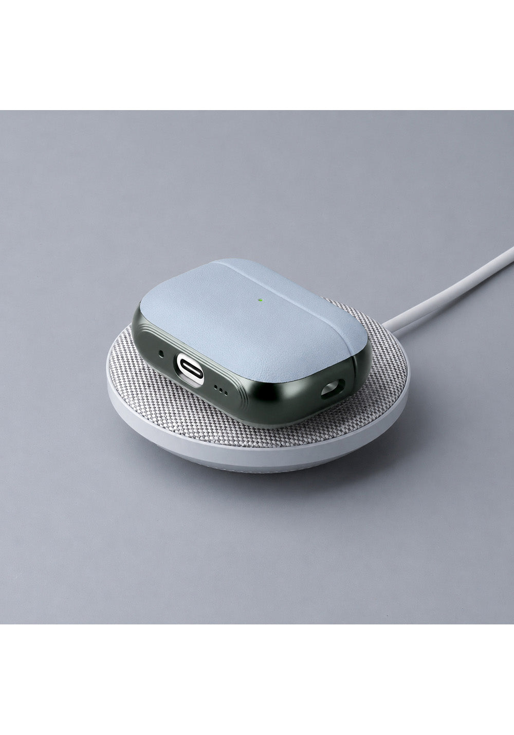 Apple AirPods Pro 3 Kılıf M-Safe Şarj Özellikli Mutural Poying Serisi Deri Tasarımlı Kapak