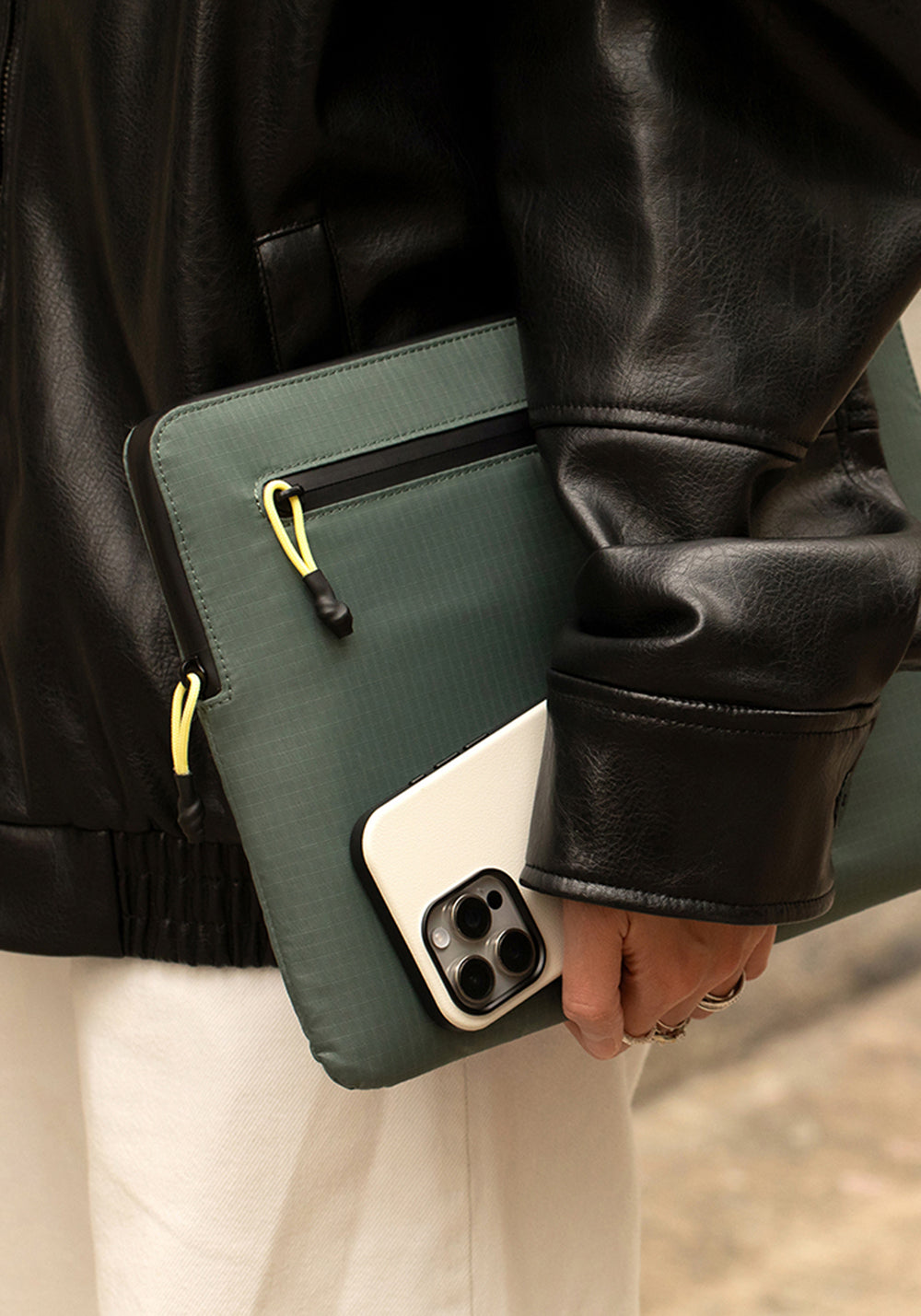 Native Union Ultralight Sleeve – 14 inç Laptop Çantası