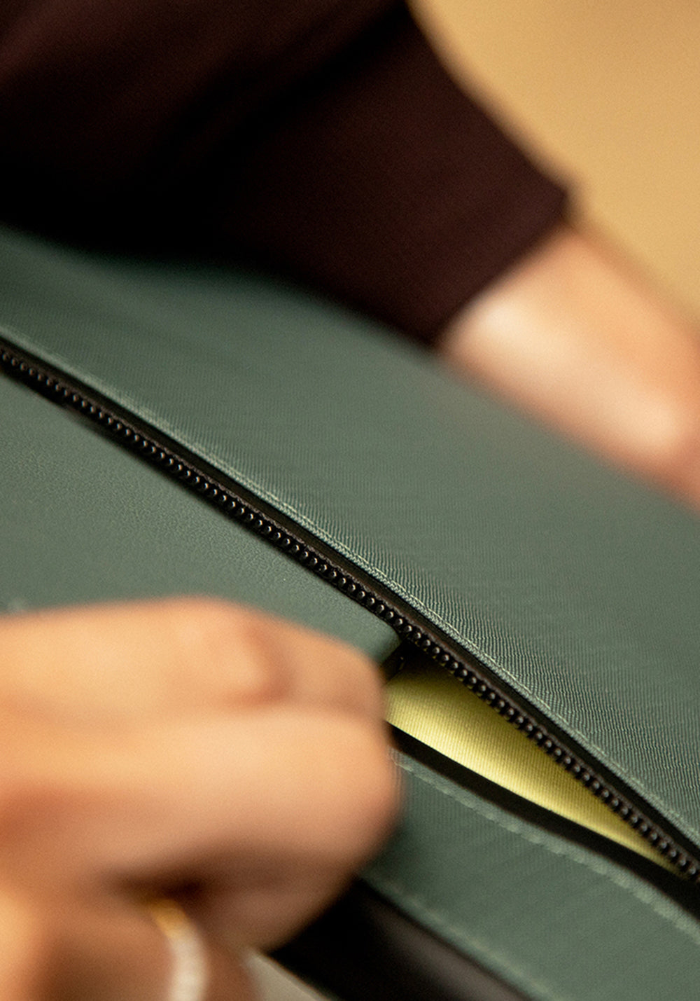 Native Union Ultralight Sleeve – 14 inç Laptop Çantası
