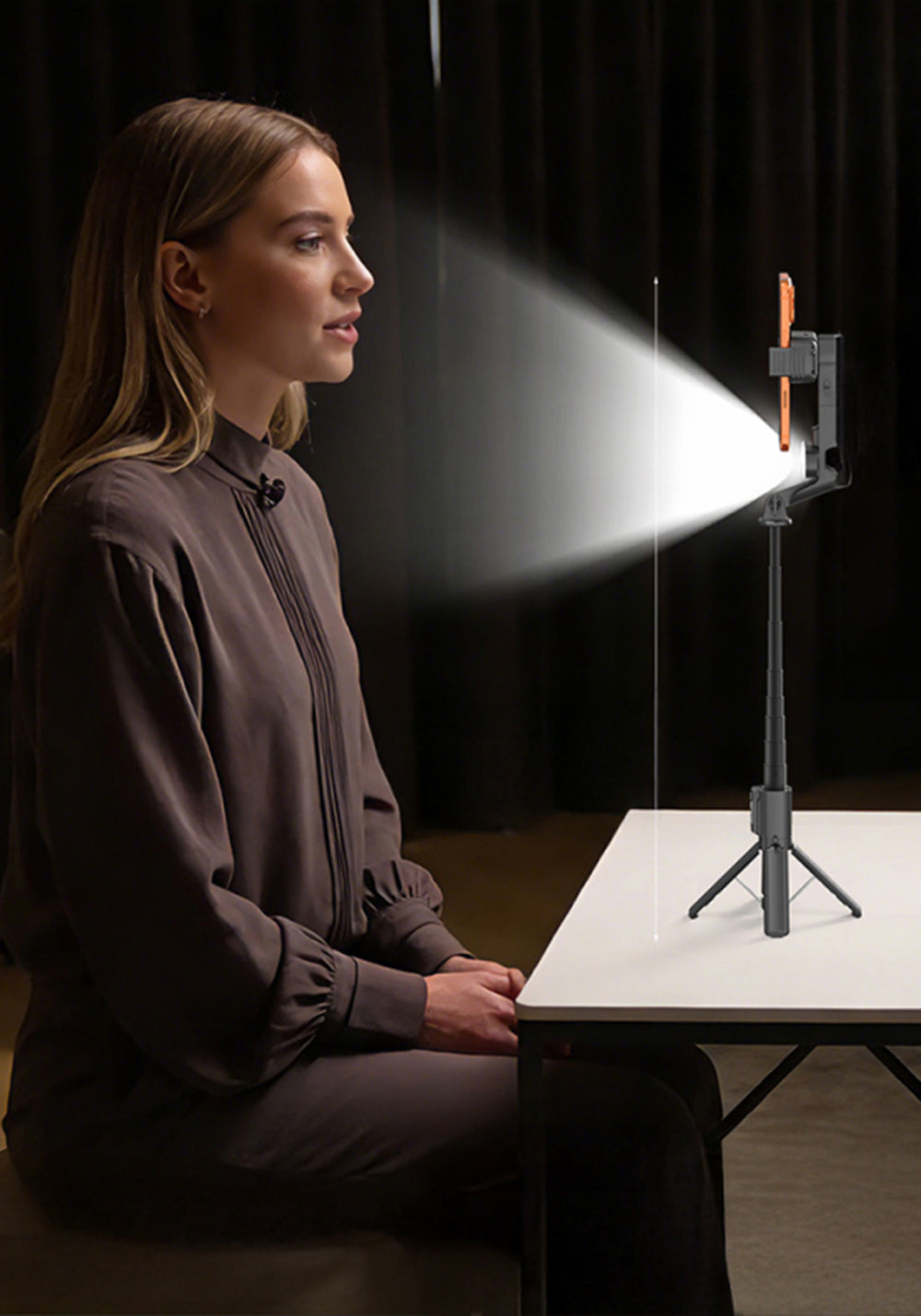Lenyes LPH124 – 102 cm Dolgu Işıklı Tripod ve Selfie Çubuğu