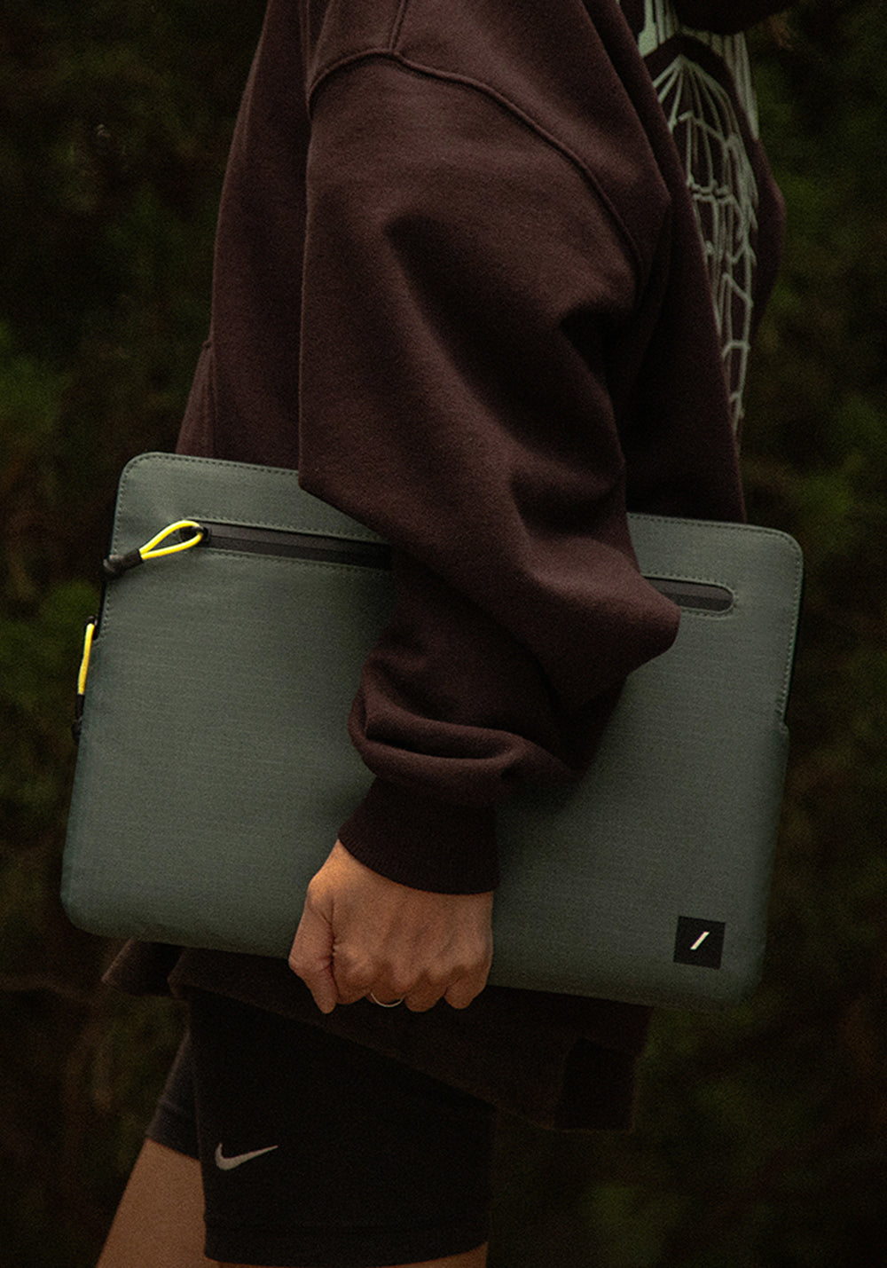 Native Union Ultralight Sleeve – 16 inç Laptop Çantası