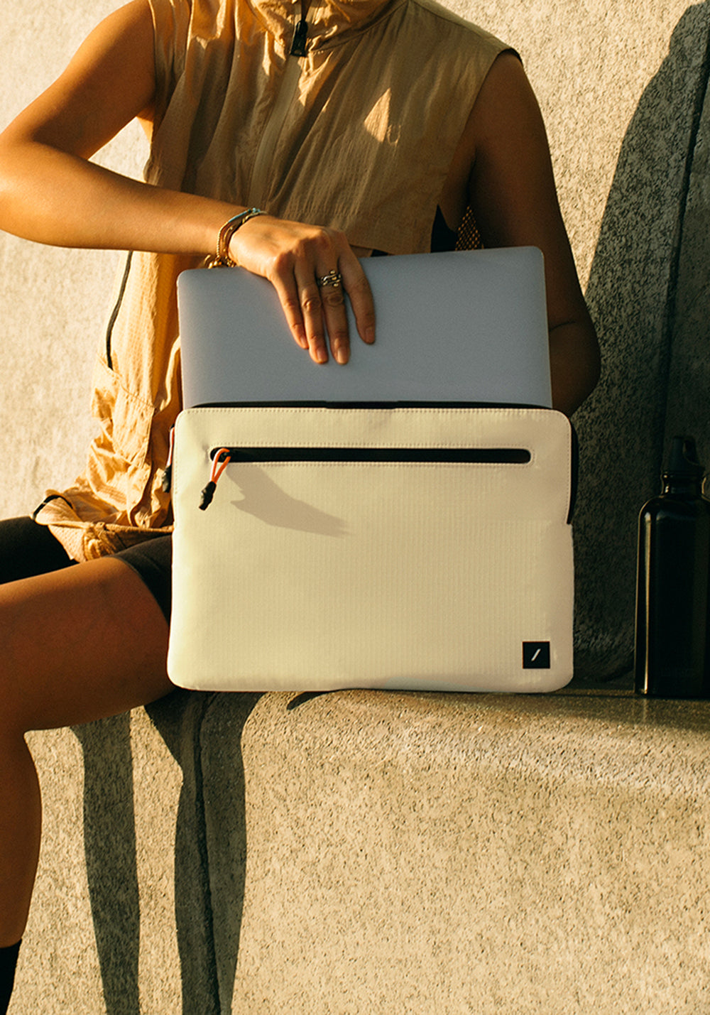 Native Union Ultralight Sleeve – 15 inç Laptop Çantası